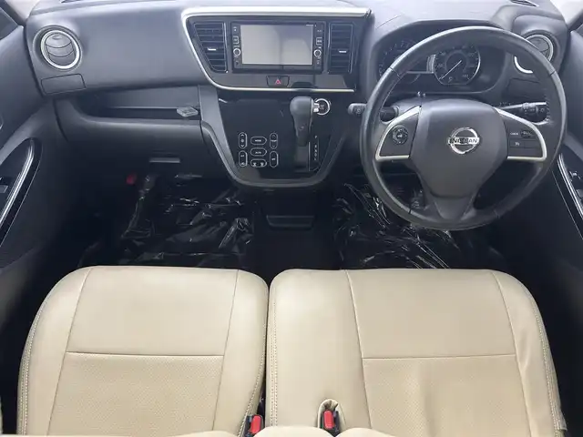 日産 デイズ ルークス ハイウェイスター Gターボ 埼玉県 2017(平29)年 4.1万km ブラック 衝突被害軽減ブレーキ　両側パワースライドドア　　純正ディーラーナビ　バックカメラ　アラウンドビューモニター　Ｂｌｕｅｔｏｏｔｈ　フルセグＴＶ　スマートキー　プッシュスタート　ドラレコ　ＥＴＣ　ＡＨＢ/シートカバー　バックカメラ・AVM ナビ連動あり