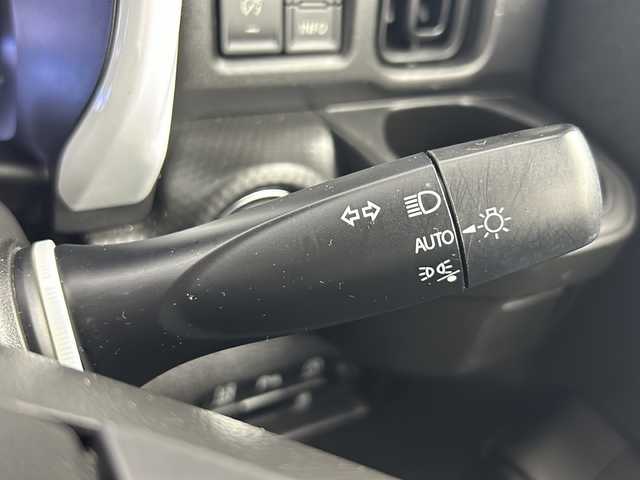 スズキ ハスラー HYBRID G 大阪府 2020(令2)年 3.7万km クールカーキPM 7インチSDナビ（CN-RE06WD）/・バックカメラ/・フルセグテレビ/・CD/DVD/・Bluetooth/・AM/FM/ドライブレコーダー（前方録画）/ETC/オートライト/横滑り防止装置/レーンキープアシスト/コーナーセンサー/衝突被害軽減システム/シートヒーター（運転席/助手席）/スマートキー/プッシュスタート/スペアキー1本/保証書/取扱説明書