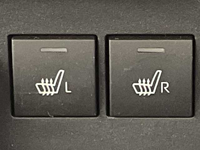 トヨタ ライズ Z 岐阜県 2021(令3)年 10.4万km ターコイズブルーマイカメタリック ワンオーナー車/純正SDメモリナビ/　フルセグTV/CD/BT/トヨタスマートアシスト/社外16インチアルミホイール/純正17インチアルミホイールセット積込（サマータイヤ）/ブラインドスポットモニター/バックカメラ/シートヒーター（運転席＋助手席）/純正LEDヘッドライト/フォグランプ/社外スピーカー（カロッツェリア）/純正フロアマット/純正ドアバイザー/USB充電ポート×１