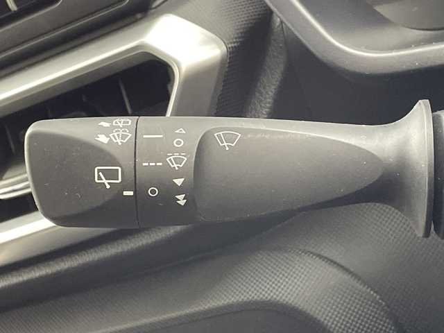 トヨタ ライズ Z 岐阜県 2021(令3)年 10.4万km ターコイズブルーマイカメタリック ワンオーナー車/純正SDメモリナビ/　フルセグTV/CD/BT/トヨタスマートアシスト/社外16インチアルミホイール/純正17インチアルミホイールセット積込（サマータイヤ）/ブラインドスポットモニター/バックカメラ/シートヒーター（運転席＋助手席）/純正LEDヘッドライト/フォグランプ/社外スピーカー（カロッツェリア）/純正フロアマット/純正ドアバイザー/USB充電ポート×１