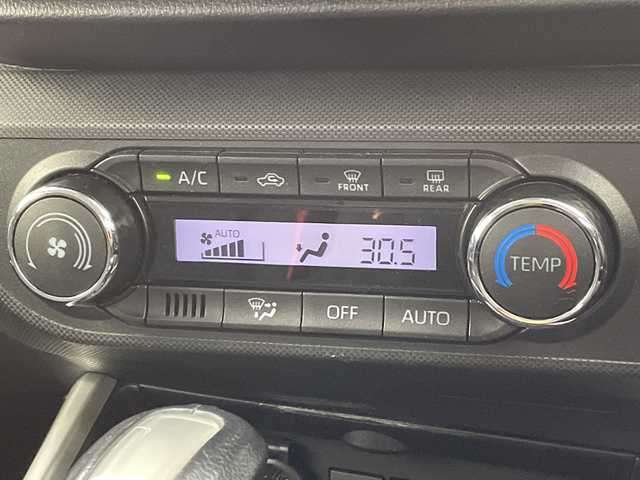 トヨタ ライズ Z 岐阜県 2021(令3)年 10.4万km ターコイズブルーマイカメタリック ワンオーナー車/純正SDメモリナビ/　フルセグTV/CD/BT/トヨタスマートアシスト/社外16インチアルミホイール/純正17インチアルミホイールセット積込（サマータイヤ）/ブラインドスポットモニター/バックカメラ/シートヒーター（運転席＋助手席）/純正LEDヘッドライト/フォグランプ/社外スピーカー（カロッツェリア）/純正フロアマット/純正ドアバイザー/USB充電ポート×１