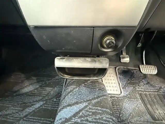 ダイハツ ムーヴ カスタム X LTD 千葉県 2003(平15)年 12.5万km ブライトシルバーメタリック 純正MD・CDチューナー/フロアマット/電格ミラー/ドアバイザー/純正14インチAW