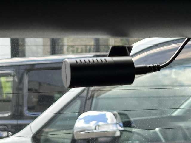 三菱 アウトランダー ＰＨＥＶ G プラスパッケージ 兵庫県 2018(平30)年 6.7万km ルビーブラックP eアシスト/ナビ AM/FM/TV/Bluetooth/アラウンドビューモニター/ETC/前後ドライブレコーダー/ブラインドスポットモニター/レーダークルーズコントロール/レーンキープアシスト/パワーバックドア/パドルシフト/D+N席シートヒーター/D席パワーシート/ステアリングヒーター/LEDヘッドライト/フォグランプ/純正アルミホイール/純正フロアマット/オートライト/オートハイビーム/オートエアコン/オートホールド/電動パーキングブレーキ/スマートキー