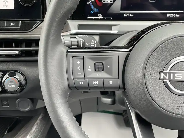 日産 オーラ G レザーエディション 宮崎県 2024(令6)年 0.1万km オーロラフレアブルーパール メモリナビ/フルセグテレビ/バックカメラ/クルーズコントロール/プッシュスタート/ETC2.0/インテリジェントルームミラー/プロパイロット/アラウンドビューモニター/BOSEサウンドシステム/シートヒーター/ステアリングヒーター/純正17インチアルミ