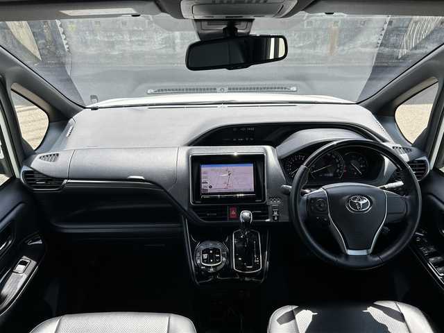 トヨタ エスクァイア Gi プレミアムパッケージ ブラックテーラード 佐賀県 2019(令1)年 4.2万km ホワイトパールクリスタルシャイン トヨタセーフティセンス/・プリクラッシュセーフティ/・レーンディパーチャーアラート/・オートマチックハイビーム/オートライト/前後コーナーセンサー/クルーズコントロール/社外8インチナビ/フルセグ/BT/CD/DVD/後席フリップダウンモニター/バックカエラ/両側パワースライドドア/ワンタッチパワースライド/シートヒーター/レザー調シートカバー/ETC/取扱説明書/保証書/整備点検記録簿