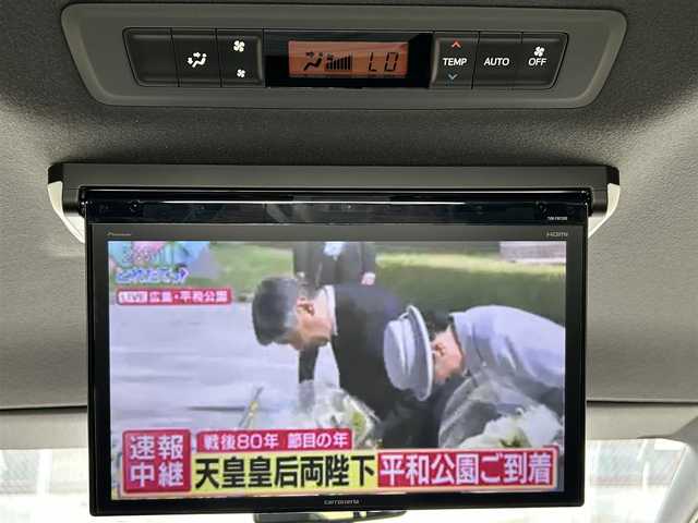 トヨタ エスクァイア Gi プレミアムパッケージ ブラックテーラード 佐賀県 2019(令1)年 4.2万km ホワイトパールクリスタルシャイン トヨタセーフティセンス/・プリクラッシュセーフティ/・レーンディパーチャーアラート/・オートマチックハイビーム/オートライト/前後コーナーセンサー/クルーズコントロール/社外8インチナビ/フルセグ/BT/CD/DVD/後席フリップダウンモニター/バックカエラ/両側パワースライドドア/ワンタッチパワースライド/シートヒーター/レザー調シートカバー/ETC/取扱説明書/保証書/整備点検記録簿