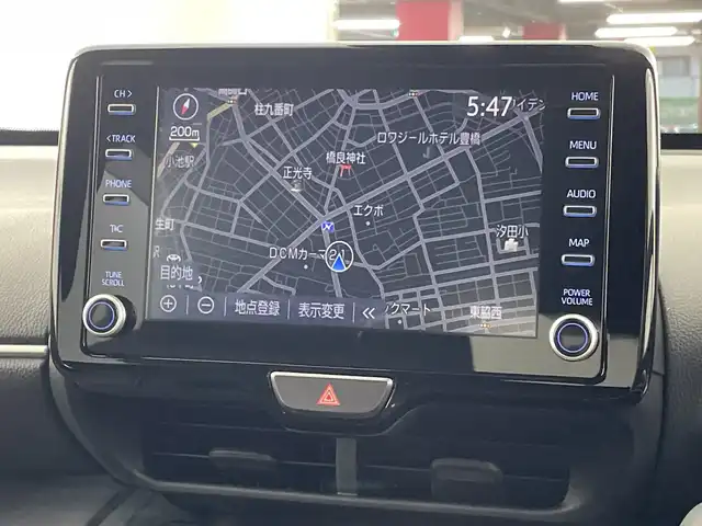 トヨタ ヤリスクロス ハイブリッド Z 愛知県 2022(令4)年 2.8万km ブラックマイカ/プラチナホワイトパールマイカ 禁煙車/2トーン/純正8インチナビ/（AM/FM/Bluetooth/USB)/全方位カメラ/トヨタセーフティセンス/・プリクラッシュセーフティ/・レーンディパーチャーアラート/・オートマチックハイビーム/・レーダークルーズコントロール/・ブラインドスポットモニター/クリアランスソナー/ETC/ステアリングヒーター/シートヒーター/パワーシート/純正18インチアルミホイール/スマートキー/プッシュスタート/純正フロアマット/横滑り防止装置/LEDヘッドライト