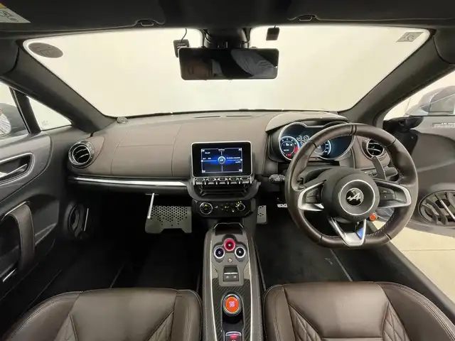 アルピーヌ アルピーヌ A110 リネージ 岡山県 2019(平31)年 3.4万km ガンＭ FOCALスピーカー/カーボンインテリア/ブレンボキャリパー/キッキングプレート/ブラウンレザーシート/スポーツモード/純正メモリナビ/Bluetooth/SDカード/USB/LEDヘッドライト/オートライト/オートワイパー/PDC/社外デジタルインナーミラー/パドルシフト/ドライブレコーダー（F.R）/シートヒーター（D/N）