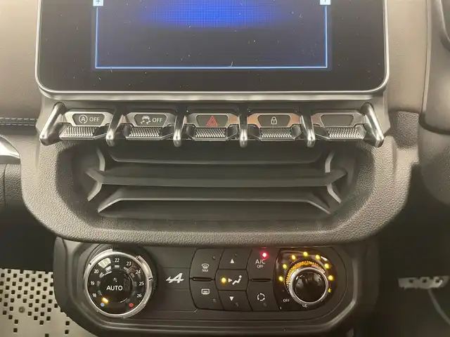 アルピーヌ アルピーヌ A110 リネージ 岡山県 2019(平31)年 3.4万km ガンＭ FOCALスピーカー/カーボンインテリア/ブレンボキャリパー/キッキングプレート/ブラウンレザーシート/スポーツモード/純正メモリナビ/Bluetooth/SDカード/USB/LEDヘッドライト/オートライト/オートワイパー/PDC/社外デジタルインナーミラー/パドルシフト/ドライブレコーダー（F.R）/シートヒーター（D/N）