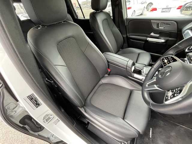 メルセデス・ベンツ Ｍ・ベンツ ＧＬＢ２００ｄ 4マチック 石川県 2021(令3)年 6.8万km デジタルホワイト MBUX/純正メモリーナビ/全周囲/バック/サイド/フロントカメラ/フルセグTV/Bluetooth/ステアリングスイッチ/クルーズコントロール/コーナーセンサー/ブラインドスポットモニター/アクティブレーンキーピングアシスト/アクティブブレーキアシスト/アテンションアシスト/レーンチェンジアシスト/パワーシート(前席)/シートヒーター(前席)/オートライト/LEDヘッドライト/ルーフレール/ルームミラー社外(純正あり)/ドライブレコーダー(前後)/ETC