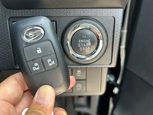 ダイハツ タント カスタム RS スタイルセレクション 和歌山県 2022(令4)年 6.4万km ブラックマイカメタリック 社外ナビ/フルセグTV/バックカメラ/（BT/CD/DVD)/スマートアシスト/衝突軽減ブレーキ/アダプティブクルーズコントロール/レーンキープ/コーナーセンサー/横滑り防止装置/両側パワースライドドア/ビルトインETC/シートヒーター/リアサンシェード/アイドリングストップ/LEDヘッドライト/フォグランプ/オートライト/オートマチックハイビーム