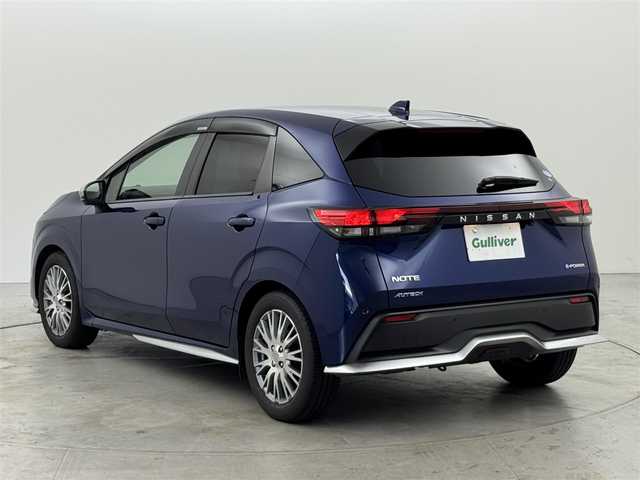 日産 ノート オーテック 福岡県 2021(令3)年 5.3万km オーロラフレアブルーパール 純正９型ナビ　/全方位カメラ　/ＥＴＣ２．０　/前方ドラレコ　/デジタルルームミラー　/置くだけ充電　/プロパイロット　/コーナーセンサー　/エマージェンシーブレーキ　/レーンキープ/ＢＳＭ　/純正１６インチＡＷ　/ＬＥＤ