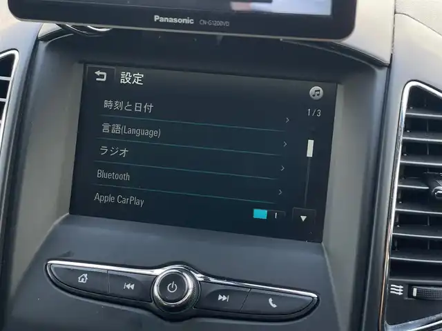 シボレー キャプティバ 山梨県 2018(平30)年 4.2万km 白 社外ポータブルナビ/純正ディスプレイオーディオ/（Bluetooth/USB/AUX）/バックカメラ/ETC/前方ドライブレコーダー/ハーフレザーシート/D席パワーシート/クルーズコントロール/ダウンヒルクライムアシスト/コーナーセンサー/横滑り防止機能/純正19インチアルミホイール