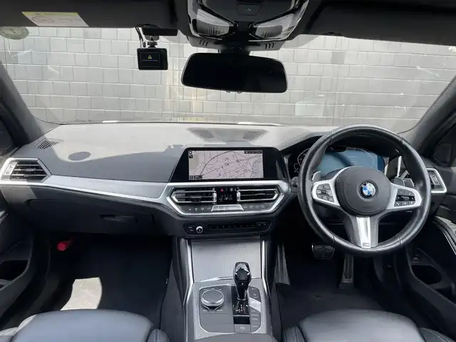 ＢＭＷ ３２０ｉ Mスポーツ 静岡県 2019(令1)年 3.3万km サファイアブラックP 純正HDDナビ/・Bluetooth/USB/ＡＭ/ＦＭ/AppleCarPlay/ドライビング・アシスト・プロフェッショナル/・ACC/・レーンキープアシスト/・車線逸脱警告システム/・衝突回避・被害軽減システム/パーキングアシスト/ＰＤＣ（前後）/コンフォート・アクセス/アンビエントライト/電動シート（フロント）/シートヒーター（フロント）/イノベーション・ＰＫＧ/コンフォート・ＰＫＧ