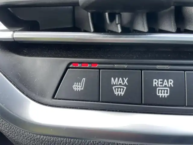 ＢＭＷ ３２０ｉ Mスポーツ 静岡県 2019(令1)年 3.3万km サファイアブラックP 純正HDDナビ/・Bluetooth/USB/ＡＭ/ＦＭ/AppleCarPlay/ドライビング・アシスト・プロフェッショナル/・ACC/・レーンキープアシスト/・車線逸脱警告システム/・衝突回避・被害軽減システム/パーキングアシスト/ＰＤＣ（前後）/コンフォート・アクセス/アンビエントライト/電動シート（フロント）/シートヒーター（フロント）/イノベーション・ＰＫＧ/コンフォート・ＰＫＧ