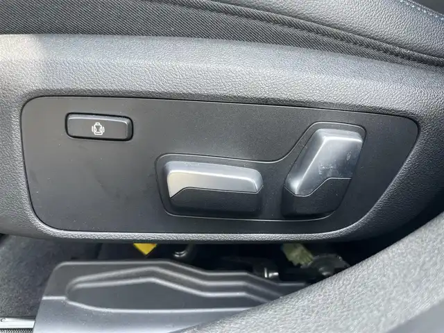 ＢＭＷ ３２０ｉ Mスポーツ 静岡県 2019(令1)年 3.3万km サファイアブラックP 純正HDDナビ/・Bluetooth/USB/ＡＭ/ＦＭ/AppleCarPlay/ドライビング・アシスト・プロフェッショナル/・ACC/・レーンキープアシスト/・車線逸脱警告システム/・衝突回避・被害軽減システム/パーキングアシスト/ＰＤＣ（前後）/コンフォート・アクセス/アンビエントライト/電動シート（フロント）/シートヒーター（フロント）/イノベーション・ＰＫＧ/コンフォート・ＰＫＧ