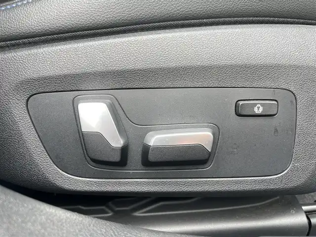 ＢＭＷ ３２０ｉ Mスポーツ 静岡県 2019(令1)年 3.3万km サファイアブラックP 純正HDDナビ/・Bluetooth/USB/ＡＭ/ＦＭ/AppleCarPlay/ドライビング・アシスト・プロフェッショナル/・ACC/・レーンキープアシスト/・車線逸脱警告システム/・衝突回避・被害軽減システム/パーキングアシスト/ＰＤＣ（前後）/コンフォート・アクセス/アンビエントライト/電動シート（フロント）/シートヒーター（フロント）/イノベーション・ＰＫＧ/コンフォート・ＰＫＧ