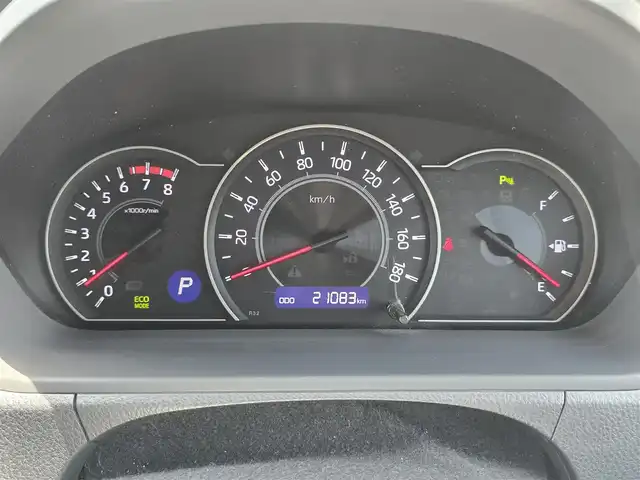 トヨタ ヴォクシー ZS 煌Ⅲ 福岡県 2020(令2)年 2.2万km 黒 アルパインナビ/・Bluetooth/・フルセグＴＶ/・ＣＤ／ＤＶＤ再生機能有/・バックカメラ/・USB/HDMI/アルパインフリップダウンモニター/ＥＴＣ/クルーズコントロール/ステアリングリモコン/コーナーセンサー/両側パワースライドドア/モデリスタエアロ/純正16インチアルミ/純正フロアマット/純正サイドバイザー/車線逸脱防止機能/オートライト