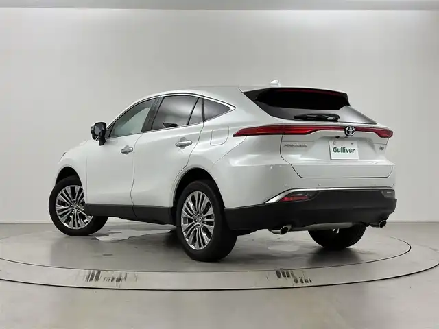 トヨタ ハリアー ハイブリッド Z 埼玉県 2023(令5)年 1.2万km プラチナホワイトパールマイカ 純正１２．３インチディスプレイオーディオ　/バックカメラ　/フルセグＴＶ　/ＪＢＬ　/デジタルインナーミラー　/ヘッドアップディスプレイ　/ＢＳＭ　/パワーアックドア　/純正ビルトインＥＴＣ２．０　/トヨタセーフティー