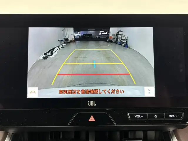 トヨタ ハリアー ハイブリッド Z 埼玉県 2023(令5)年 1.2万km プラチナホワイトパールマイカ 純正１２．３インチディスプレイオーディオ　/バックカメラ　/フルセグＴＶ　/ＪＢＬ　/デジタルインナーミラー　/ヘッドアップディスプレイ　/ＢＳＭ　/パワーアックドア　/純正ビルトインＥＴＣ２．０　/トヨタセーフティー