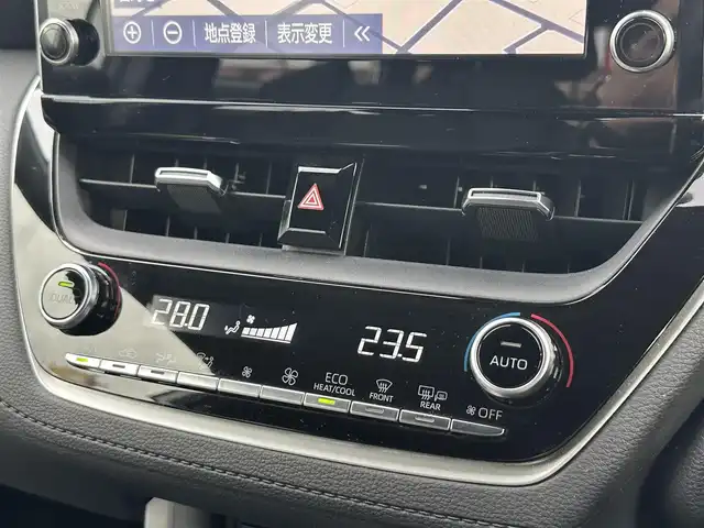 トヨタ カローラ クロス ハイブリッド Z 群馬県 2023(令5)年 1.5万km パール ナビゲーション　/フルセグテレビ　/ブルートゥース　/ＵＳＢ　/ＥＴＣ　　/全方位カメラ　/アダプティブクルーズ　/車線逸脱警報　/衝突軽減ブレーキ　/ブラインドスポットモニタ/革シート　/パワーバックドア　/保証書　/取扱説明書　/整備手帳/スマートキーX２個