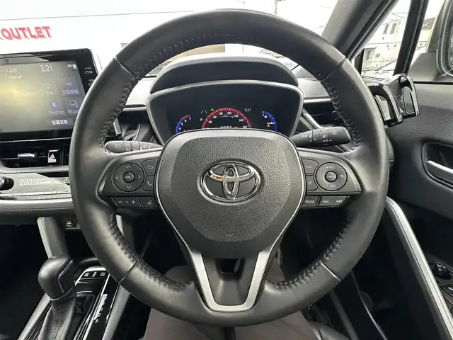 トヨタ カローラ クロス ハイブリッド Z 群馬県 2023(令5)年 1.5万km パール ナビゲーション　/フルセグテレビ　/ブルートゥース　/ＵＳＢ　/ＥＴＣ　　/全方位カメラ　/アダプティブクルーズ　/車線逸脱警報　/衝突軽減ブレーキ　/ブラインドスポットモニタ/革シート　/パワーバックドア　/保証書　/取扱説明書　/整備手帳/スマートキーX２個
