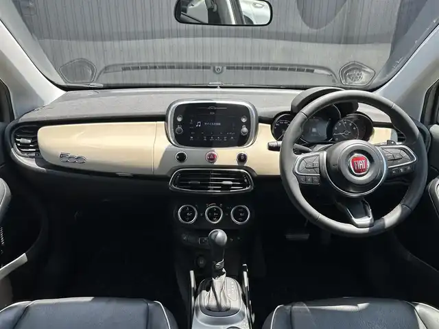 フィアット フィアット ５００Ｘ クロス 福島県 2020(令2)年 2.4万km ベージュ 純正ディスプレイオーディオ(BT/USB)/バックカメラ/アダプティブクルーズコントロール/ステアリングスイッチ/パドルシフト/ブラインドスポットモニター/コーナーセンサー/ETC/純正17AW/純正フロアマット/純正ドライブレコーダー/黒レザーシート/シートヒーター/パワーシート/取扱説明書/保証書/スペアキー