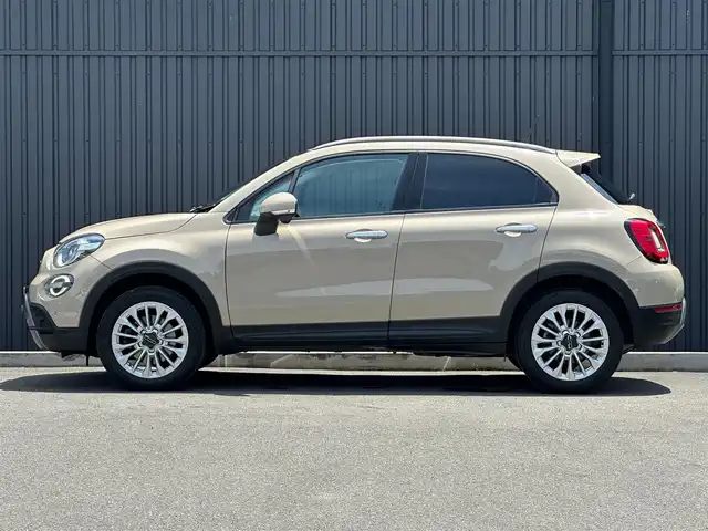 フィアット フィアット ５００Ｘ クロス 福島県 2020(令2)年 2.4万km ベージュ 純正ディスプレイオーディオ(BT/USB)/バックカメラ/アダプティブクルーズコントロール/ステアリングスイッチ/パドルシフト/ブラインドスポットモニター/コーナーセンサー/ETC/純正17AW/純正フロアマット/純正ドライブレコーダー/黒レザーシート/シートヒーター/パワーシート/取扱説明書/保証書/スペアキー