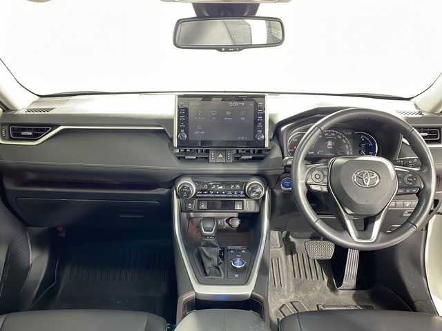 トヨタ ＲＡＶ４ ハイブリッドG 福岡県 2022(令4)年 2.8万km ホワイトパールクリスタルシャイン 純正ディスプレイオーディオ/フルセグテレビ/BT/全方位カメラ/シートヒーター/パワーシート/ハンドルヒーター/パワーバックドア/レーダークルーズコントロール/ステアリングスイッチ/ルーフレール/ドライブレコーダー前後/オートライト/オートハイビーム