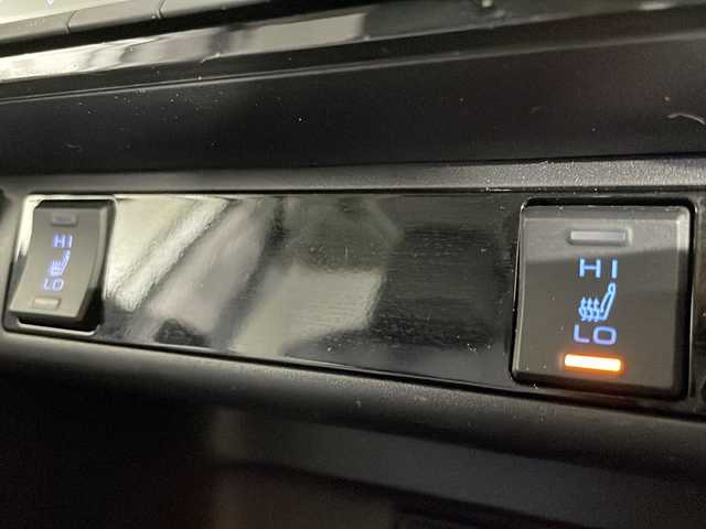 トヨタ ＲＡＶ４ ハイブリッドG 福岡県 2022(令4)年 2.8万km ホワイトパールクリスタルシャイン 純正ディスプレイオーディオ/フルセグテレビ/BT/全方位カメラ/シートヒーター/パワーシート/ハンドルヒーター/パワーバックドア/レーダークルーズコントロール/ステアリングスイッチ/ルーフレール/ドライブレコーダー前後/オートライト/オートハイビーム