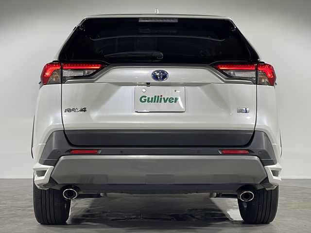 トヨタ ＲＡＶ４ ハイブリッドG 福岡県 2022(令4)年 2.8万km ホワイトパールクリスタルシャイン 純正ディスプレイオーディオ/フルセグテレビ/BT/全方位カメラ/シートヒーター/パワーシート/ハンドルヒーター/パワーバックドア/レーダークルーズコントロール/ステアリングスイッチ/ルーフレール/ドライブレコーダー前後/オートライト/オートハイビーム