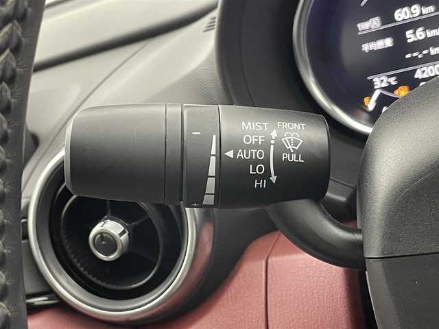 マツダ ロードスター ＲＦ VS バーガンディセレクション 埼玉県 2019(令1)年 4.2万km エターナルブルーマイカ 純正ナビ　バックカメラ　赤レザーシート　シートヒーター　純正アルミホイール　純正フロアマット　パドルシフト　ＤＶＤ再生　オートライト　スマートキー　クルーズコントロール　ＬＥＤヘッドライト　地デジＴＶ