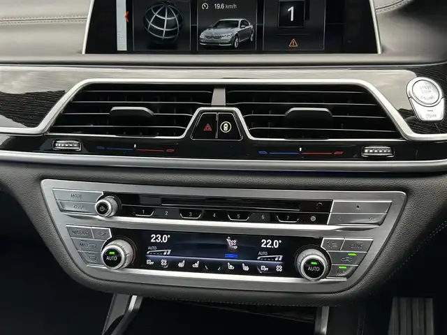 ＢＭＷ ７４０ｄ xDrive Mスポーツ 茨城県 2018(平30)年 4.6万km 黒 サンル-フ /360度カメラ /レ-ザ-ライト /黒革 /シートヒーター /ベンチレーション /M付PWシート /PWトランク /harman/kardon /ドライビングアシストプラス /ACC /LDW /LCW /CTW /ナビ /12セグ /BT/USB/DVD/パークディスタンス /ETC2.0 /ドラレコ /禁煙車