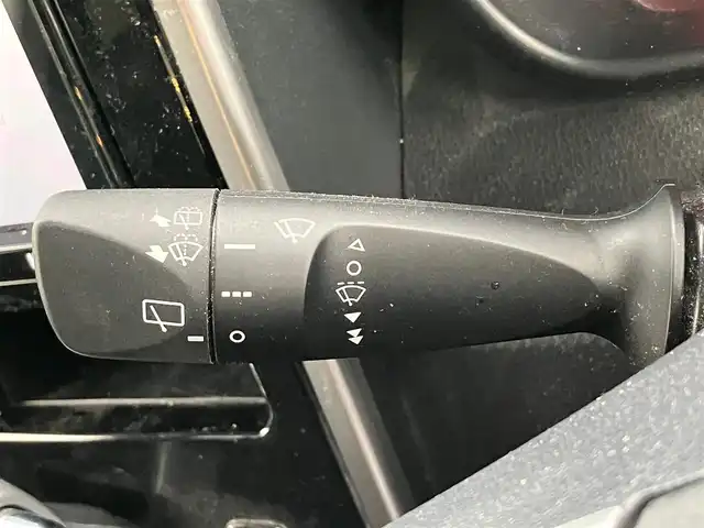トヨタ ルーミー カスタムG－T 静岡県 2020(令2)年 4.3万km パールホワイトⅢ エンジンスタートボタン/パワーステアリング/パワーウィンドウ/アイドリングストップ/スマートキー/スペアキー１本/オートエアコン/クルーズコントロール/ETC2.0/バックカメラ/純正9インチナビ（CD.BT.フルセグ）/ドライブレコーダー/ウォークスルー/純正フロアマット/純正アルミホイール/D席N席シートヒーター/両側パワースライドドア/ABS/横滑り防止装置/コーナーセンサー前後/オートライト/オートマチックハイビーム/LEDライト/Wエアバック/衝突軽減システム