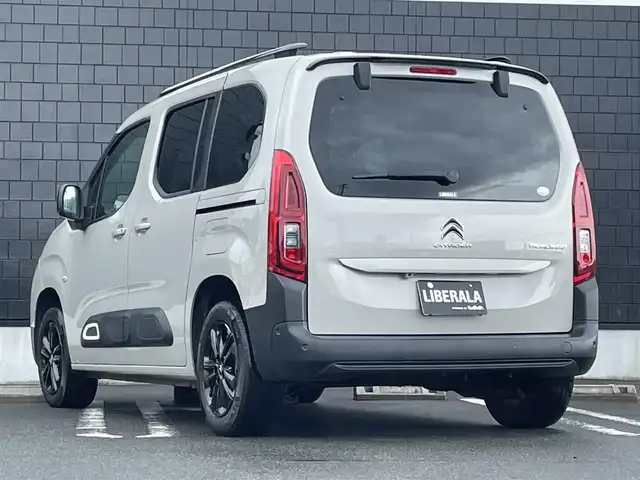 シトロエン ベルランゴ シャイン 静岡県 2020(令2)年 4万km サーブル アクティブセーフティブレーキ/ACC BSM レーンアシスト /パノラマガラスフール/アンビエンスライト/ライトレベライザー/オートライト/インテリジェントHiビーム/両側スライドドア/前後ドライブレコーダー/ETC