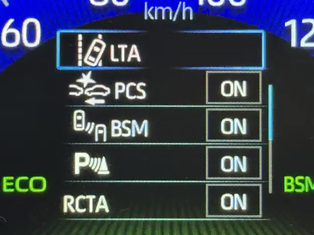 トヨタ カローラ クロス ハイブリッド Z 福岡県 2022(令4)年 2.9万km アティチュードブラックマイカ 純正ＤＡナビ／フルセグＴＶ　/全方位カメラ　/ビルトインＥＴＣ２．０　/前後ドラレコ　/トヨタセーフティセンス　/レーダークルーズコントロール　/コーナーセンサー　/衝突軽減ブレーキ　/レーンキープ　/ブラインドスポットモニター　/アクセル踏み間違い防止　/ハーフレザー　/パワーシート　/シートヒーター　/パワーバックドア　/ＬＥＤヘッドライト/純正１８インチアルミホイール