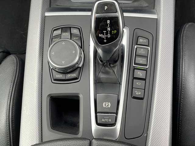 ＢＭＷ Ｘ５ xDrive 35d Mスポーツ 道北・旭川 2015(平27)年 8.1万km サファイアブラックP /4WD//禁煙車//サンルーフ//純正ナビ BT/フルセグ/AUX/USB/CD/DVD//レザーシート//前席シートヒーター//前席パワーシート//運転席メモリーシート//衝突軽減ブレーキ//オートPDC//ACC//レーンキープ//オートエアコン//革巻きステアリング//パドルシフト//ステアリングスイッチ//LEDヘッドライトオート//オートライト//オートマチックハイビーム//フォグランプ//リアフォグランプ//ヘットライトレエライザー//バックカメラ//フロントカメラ//パーキングホールド//オートリトラミラー//純正AW冬タイヤ積み込み//電動リアゲート//ヘットライトウォッシャー