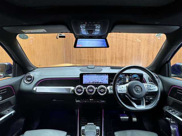 メルセデス・ベンツ ＧＬＢ２００ｄ AMGライン 千葉県 2020(令2)年 4.8万km 青 ＡＭＧレザーＥＸＣ　/パノラマＳＲ　/アドバンスドＰＫＧ　/純正ナビ　/３６０°カメラ　/ＡＣＣ　/ＨＵＤ　/シートヒーター　/パワーシート　/ＬＥＤヘッドライト　/ハイビームアシスト　/電動リアゲート　/アンビエントライト