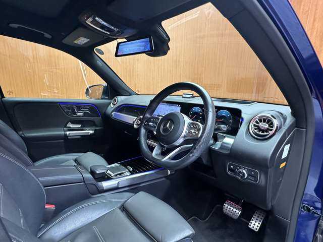 メルセデス・ベンツ ＧＬＢ２００ｄ AMGライン 千葉県 2020(令2)年 4.8万km 青 ＡＭＧレザーＥＸＣ　/パノラマＳＲ　/アドバンスドＰＫＧ　/純正ナビ　/３６０°カメラ　/ＡＣＣ　/ＨＵＤ　/シートヒーター　/パワーシート　/ＬＥＤヘッドライト　/ハイビームアシスト　/電動リアゲート　/アンビエントライト