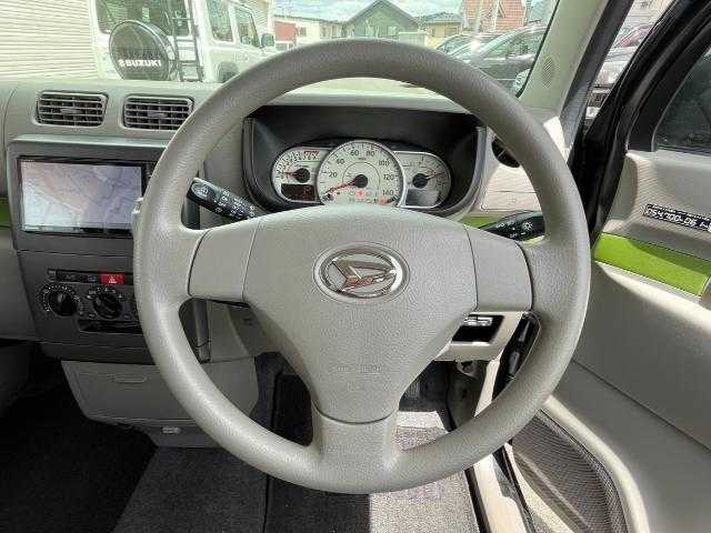 ダイハツ ムーヴ コンテ L 岩手県 2016(平28)年 7.2万km ブラックマイカメタリック 4WD /社外SDナビ Bluetooth/CD/DVD/フルセグTV/アイドリングストップ　/パワーステアリング　/パワーウィンドウ/ＥＴＣ　/純正フロアマット　/ＡＢＳ　/マニュアルエアコン
