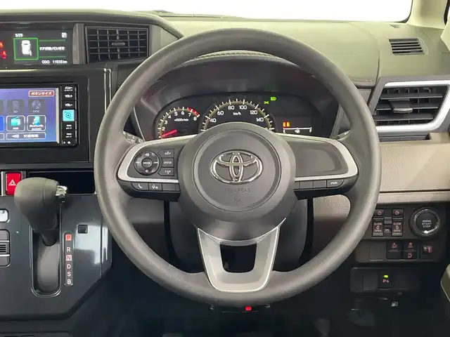 トヨタ ルーミー G 栃木県 2023(令5)年 1.2万km ブラックマイカメタリック 純正ナビ/（CD/DVD/フルセグTV/Bluetooth/SD/AUX/USB）/バックカメラ/前後コーナーセンサー/ビルトインETC/両側パワースライドドア/シートヒーター/禁煙車/オートライト/LEDヘッドライト/横滑り防止装置/スマートキー/プッシュスタート/アイドリングストップ/ステアリングスイッチ/電動格納ミラー/社外フロアマット