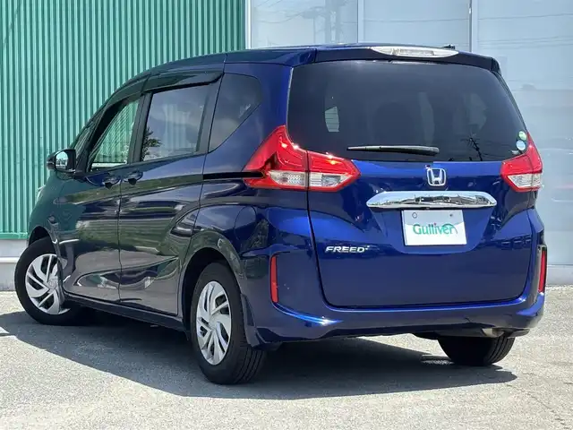 ホンダ フリード G ホンダセンシング 福岡県 2019(令1)年 6.1万km コバルトブルーパール ホンダセンシング/横滑り防止/盗難防止/レーンキープ/バッグカメラ/エアバッグ/純正ナビ/フルセグTV/BT/CDチェンジャー/純正フロアマット/プッシュスタート/スマートキー/オートライト/ETC/LEDヘッド　/両側パワスラ/クルコン