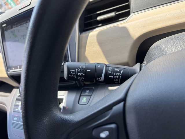 ホンダ フリード G ホンダセンシング 福岡県 2019(令1)年 6.1万km コバルトブルーパール ホンダセンシング/横滑り防止/盗難防止/レーンキープ/バッグカメラ/エアバッグ/純正ナビ/フルセグTV/BT/CDチェンジャー/純正フロアマット/プッシュスタート/スマートキー/オートライト/ETC/LEDヘッド　/両側パワスラ/クルコン