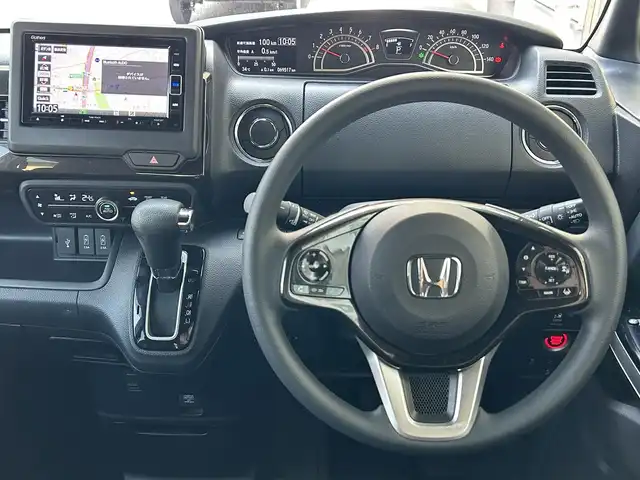 ホンダ Ｎ ＢＯＸ カスタム G L ホンダセンシング 大阪府 2020(令2)年 7万km プラチナホワイトパール ワンオーナー/純正メモリナビ（VXM-204UFi）/BT/CD/DVD/フルセグTV/バックカメラ/前席シートヒーター/片側パワースライドドア/カーテンエアバック/コーナーセンサー/レーンキープアシスト/LEDヘッドライト/後席ロールサンシェード/USB充電ポート/純正フロアマット/スペアキー/ドライブレコーダー/ETC