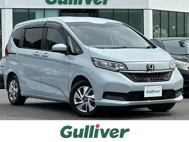 ホンダ フリード ハイブリット G 島根県 2024(令6)年 1.2万km フィヨルドミストパール ホンダセンシング /純正9インチナビ/CD/DVD/DTV/Bluetooth/USB/レーダークルーズコントロール/両側パワースライドドア/LEDオートライト/シートヒーター /ビルトインETC/前後ドライブレコーダー/ステアリングスイッチ/レーンキープ/フロントワイパーデアイサー /スマートキー/スペアキー /プッシュスタート /純正フロアマット/ドアバイザー