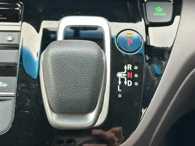 ホンダ フリード ハイブリット G 島根県 2024(令6)年 1.2万km フィヨルドミストパール ホンダセンシング /純正9インチナビ/CD/DVD/DTV/Bluetooth/USB/レーダークルーズコントロール/両側パワースライドドア/LEDオートライト/シートヒーター /ビルトインETC/前後ドライブレコーダー/ステアリングスイッチ/レーンキープ/フロントワイパーデアイサー /スマートキー/スペアキー /プッシュスタート /純正フロアマット/ドアバイザー