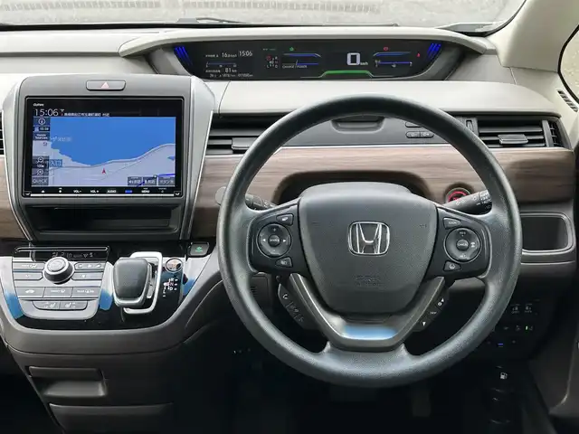 ホンダ フリード ハイブリット G 島根県 2024(令6)年 1.2万km フィヨルドミストパール ホンダセンシング /純正9インチナビ/CD/DVD/DTV/Bluetooth/USB/レーダークルーズコントロール/両側パワースライドドア/LEDオートライト/シートヒーター /ビルトインETC/前後ドライブレコーダー/ステアリングスイッチ/レーンキープ/フロントワイパーデアイサー /スマートキー/スペアキー /プッシュスタート /純正フロアマット/ドアバイザー