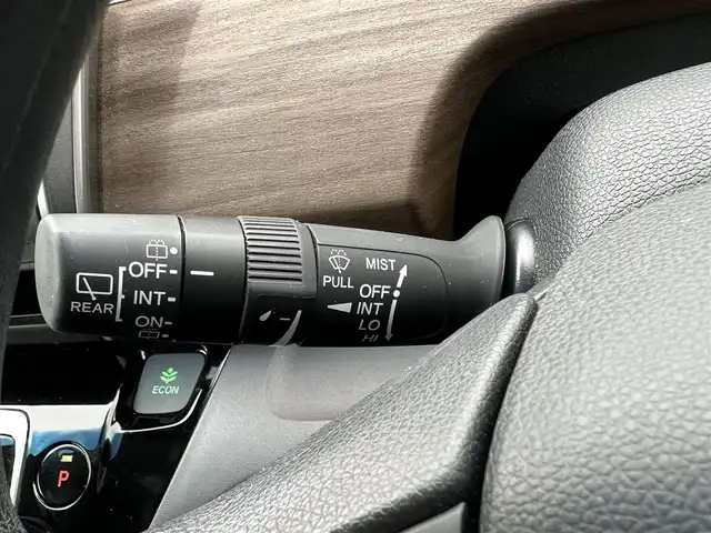 ホンダ フリード ハイブリット G 島根県 2024(令6)年 1.2万km フィヨルドミストパール ホンダセンシング /純正9インチナビ/CD/DVD/DTV/Bluetooth/USB/レーダークルーズコントロール/両側パワースライドドア/LEDオートライト/シートヒーター /ビルトインETC/前後ドライブレコーダー/ステアリングスイッチ/レーンキープ/フロントワイパーデアイサー /スマートキー/スペアキー /プッシュスタート /純正フロアマット/ドアバイザー