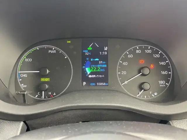 トヨタ ヤリス ハイブリッド X 愛知県 2021(令3)年 5.6万km ホワイトパールクリスタルシャイン 禁煙車/純正8インチナビ/（AM/FM/Bluetooth/USB)/バックカメラ/トヨタセーフティセンス/・衝突軽減ブレーキ/・レーンキープアシスト/・追従式クルーズコントロール/・オートマチックハイビーム/・クリアランスソナー/ブラインドスポットモニター/ETC/スマートキー/スペアキー有/純正フロアマット/横滑り防止装置