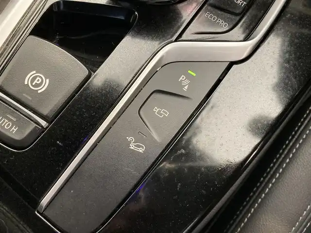 ＢＭＷ Ｘ４ xDrive 30i Mスポーツ 熊本県 2019(平31)年 5.5万km アルピンホワイトⅢ 純正ナビ/フルセグTV/レザーシート/インテリジェントセーフティ/スマートキー/プッシュスタート/フルセグTV/ETC/注意喚起アシスト/PDC自動起動/アクティブPDC緊急ブレーキ/パーキングアシスト/ワイヤレス充電/ACC/パワーシート/全席シートヒーター/LEDヘッドライト/LEDフォグライト